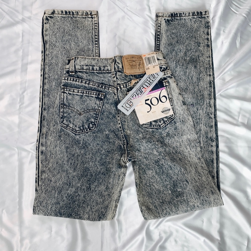 𓆉 Vintage Whitewashed Levi Jeans 𓆉